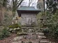 諏訪神社の{uncategorized: "未分類", other: "その他", undefined: "問題あり", building: "その他建物", grave: "お墓", sacred_gate: "鳥居", guardian: "狛犬", statue: "像", buddha: "仏像", history: "歴史", nature: "自然", garden: "庭園", animal: "動物", pagoda: "塔", temizu: "手水舎", mountain_gate: "山門・神門", sanctuary: "本殿・本堂", subordinate: "末社・摂社", art: "芸術", scenery: "景色", jizo: "地蔵", ema: "絵馬", goshuin: "御朱印", omikuji: "おみくじ", items: "授与品その他", amulet: "お守り", goshuincho: "御朱印帳", eats: "食事", festival: "お祭り", votive_dance: "神楽", shichigosan: "七五三参", wedding: "結婚式", experience: "体験その他", initially: "初詣", around: "周辺", anti_infection: "感染症対策"}