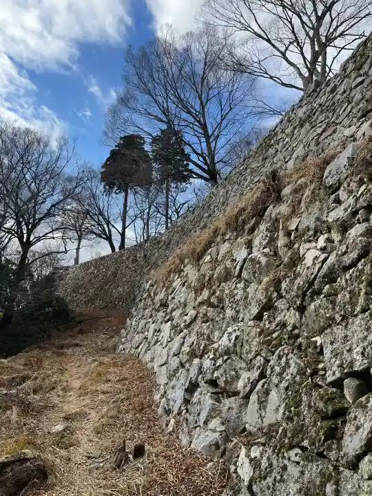宗泉寺の{uncategorized: "未分類", other: "その他", undefined: "問題あり", building: "その他建物", grave: "お墓", sacred_gate: "鳥居", guardian: "狛犬", statue: "像", buddha: "仏像", history: "歴史", nature: "自然", garden: "庭園", animal: "動物", pagoda: "塔", temizu: "手水舎", mountain_gate: "山門・神門", sanctuary: "本殿・本堂", subordinate: "末社・摂社", art: "芸術", scenery: "景色", jizo: "地蔵", ema: "絵馬", goshuin: "御朱印", omikuji: "おみくじ", items: "授与品その他", amulet: "お守り", goshuincho: "御朱印帳", eats: "食事", festival: "お祭り", votive_dance: "神楽", shichigosan: "七五三参", wedding: "結婚式", experience: "体験その他", initially: "初詣", around: "周辺", anti_infection: "感染症対策"}