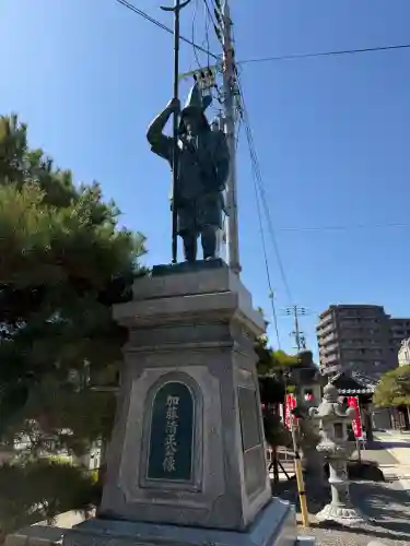 豊国神社の{uncategorized: "未分類", other: "その他", undefined: "問題あり", building: "その他建物", grave: "お墓", sacred_gate: "鳥居", guardian: "狛犬", statue: "像", buddha: "仏像", history: "歴史", nature: "自然", garden: "庭園", animal: "動物", pagoda: "塔", temizu: "手水舎", mountain_gate: "山門・神門", sanctuary: "本殿・本堂", subordinate: "末社・摂社", art: "芸術", scenery: "景色", jizo: "地蔵", ema: "絵馬", goshuin: "御朱印", omikuji: "おみくじ", items: "授与品その他", amulet: "お守り", goshuincho: "御朱印帳", eats: "食事", festival: "お祭り", votive_dance: "神楽", shichigosan: "七五三参", wedding: "結婚式", experience: "体験その他", initially: "初詣", around: "周辺", anti_infection: "感染症対策"}