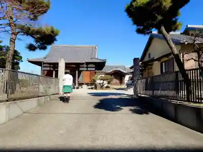 東連寺の山門・神門