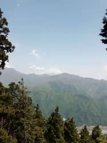 身延山奥之院思親閣の狛犬