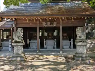 伊勝八幡宮の{uncategorized: "未分類", other: "その他", undefined: "問題あり", building: "その他建物", grave: "お墓", sacred_gate: "鳥居", guardian: "狛犬", statue: "像", buddha: "仏像", history: "歴史", nature: "自然", garden: "庭園", animal: "動物", pagoda: "塔", temizu: "手水舎", mountain_gate: "山門・神門", sanctuary: "本殿・本堂", subordinate: "末社・摂社", art: "芸術", scenery: "景色", jizo: "地蔵", ema: "絵馬", goshuin: "御朱印", omikuji: "おみくじ", items: "授与品その他", amulet: "お守り", goshuincho: "御朱印帳", eats: "食事", festival: "お祭り", votive_dance: "神楽", shichigosan: "七五三参", wedding: "結婚式", experience: "体験その他", initially: "初詣", around: "周辺", anti_infection: "感染症対策"}
