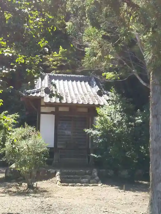 瀧岸寺の建物その他