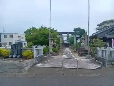 八幡神社の{uncategorized: "未分類", other: "その他", undefined: "問題あり", building: "その他建物", grave: "お墓", sacred_gate: "鳥居", guardian: "狛犬", statue: "像", buddha: "仏像", history: "歴史", nature: "自然", garden: "庭園", animal: "動物", pagoda: "塔", temizu: "手水舎", mountain_gate: "山門・神門", sanctuary: "本殿・本堂", subordinate: "末社・摂社", art: "芸術", scenery: "景色", jizo: "地蔵", ema: "絵馬", goshuin: "御朱印", omikuji: "おみくじ", items: "授与品その他", amulet: "お守り", goshuincho: "御朱印帳", eats: "食事", festival: "お祭り", votive_dance: "神楽", shichigosan: "七五三参", wedding: "結婚式", experience: "体験その他", initially: "初詣", around: "周辺", anti_infection: "感染症対策"}
