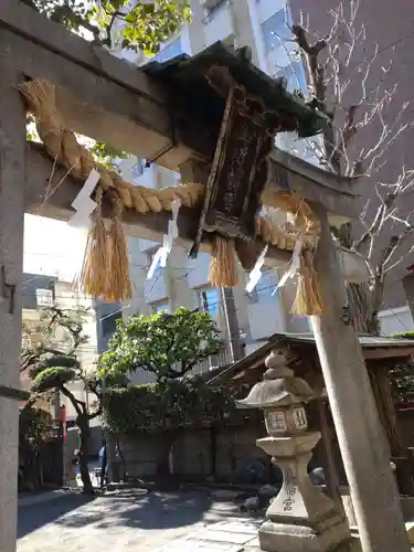 御所八幡宮の鳥居