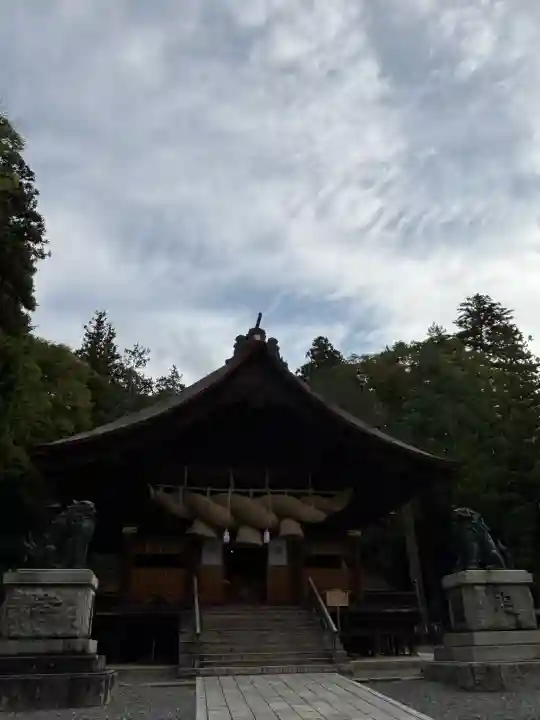 諏訪大社下社秋宮(長野県)
