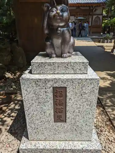 豪徳寺の像