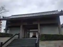 東長寺の山門