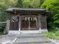家神社の{uncategorized: "未分類", other: "その他", undefined: "問題あり", building: "その他建物", grave: "お墓", sacred_gate: "鳥居", guardian: "狛犬", statue: "像", buddha: "仏像", history: "歴史", nature: "自然", garden: "庭園", animal: "動物", pagoda: "塔", temizu: "手水舎", mountain_gate: "山門・神門", sanctuary: "本殿・本堂", subordinate: "末社・摂社", art: "芸術", scenery: "景色", jizo: "地蔵", ema: "絵馬", goshuin: "御朱印", omikuji: "おみくじ", items: "授与品その他", amulet: "お守り", goshuincho: "御朱印帳", eats: "食事", festival: "お祭り", votive_dance: "神楽", shichigosan: "七五三参", wedding: "結婚式", experience: "体験その他", initially: "初詣", around: "周辺", anti_infection: "感染症対策"}