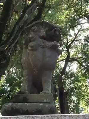 弓削神社の狛犬