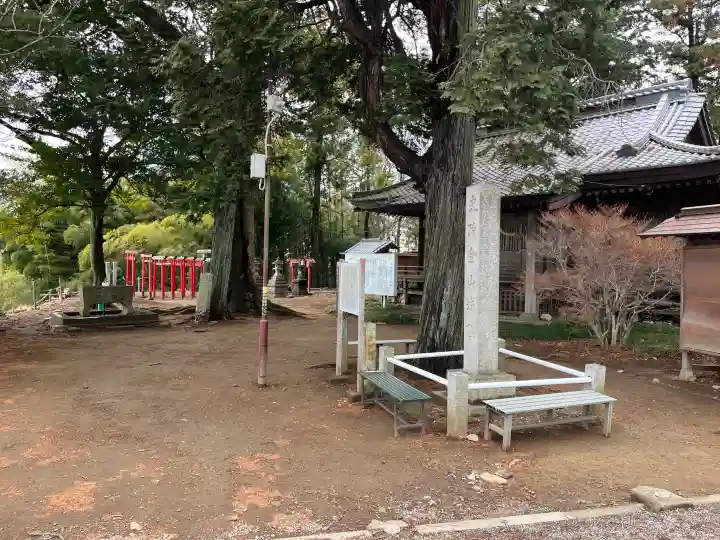 新田神社の{uncategorized: "未分類", other: "その他", undefined: "問題あり", building: "その他建物", grave: "お墓", sacred_gate: "鳥居", guardian: "狛犬", statue: "像", buddha: "仏像", history: "歴史", nature: "自然", garden: "庭園", animal: "動物", pagoda: "塔", temizu: "手水舎", mountain_gate: "山門・神門", sanctuary: "本殿・本堂", subordinate: "末社・摂社", art: "芸術", scenery: "景色", jizo: "地蔵", ema: "絵馬", goshuin: "御朱印", omikuji: "おみくじ", items: "授与品その他", amulet: "お守り", goshuincho: "御朱印帳", eats: "食事", festival: "お祭り", votive_dance: "神楽", shichigosan: "七五三参", wedding: "結婚式", experience: "体験その他", initially: "初詣", around: "周辺", anti_infection: "感染症対策"}