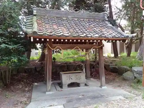 八幡社の手水舎