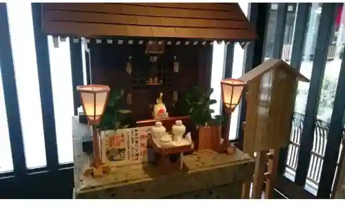 川屋神社の{uncategorized: "未分類", other: "その他", undefined: "問題あり", building: "その他建物", grave: "お墓", sacred_gate: "鳥居", guardian: "狛犬", statue: "像", buddha: "仏像", history: "歴史", nature: "自然", garden: "庭園", animal: "動物", pagoda: "塔", temizu: "手水舎", mountain_gate: "山門・神門", sanctuary: "本殿・本堂", subordinate: "末社・摂社", art: "芸術", scenery: "景色", jizo: "地蔵", ema: "絵馬", goshuin: "御朱印", omikuji: "おみくじ", items: "授与品その他", amulet: "お守り", goshuincho: "御朱印帳", eats: "食事", festival: "お祭り", votive_dance: "神楽", shichigosan: "七五三参", wedding: "結婚式", experience: "体験その他", initially: "初詣", around: "周辺", anti_infection: "感染症対策"}