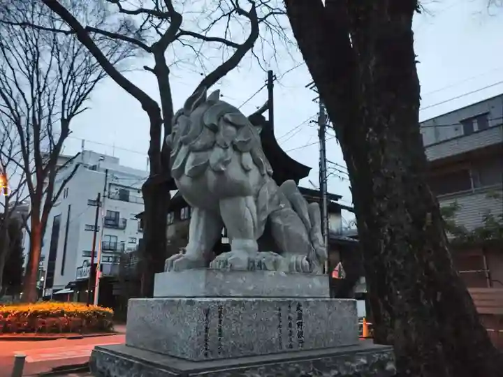 武蔵一宮氷川神社の狛犬