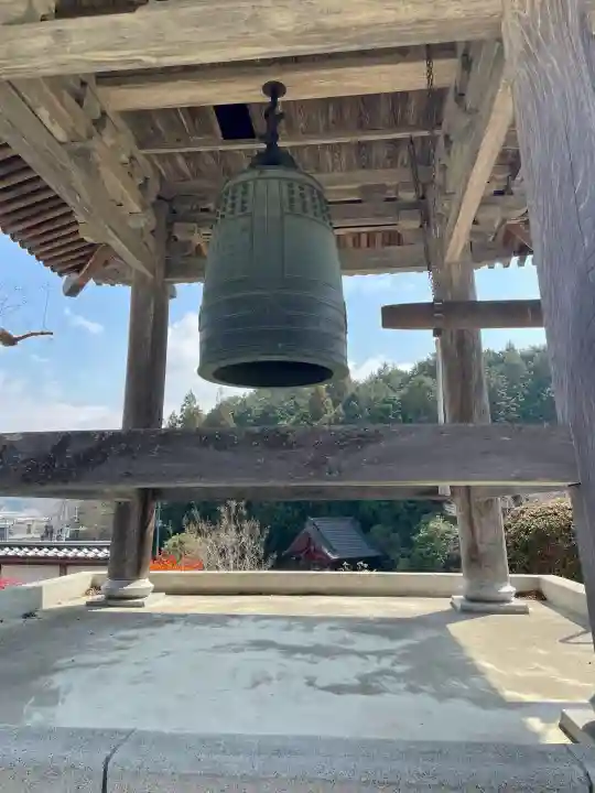 鳳台院の{uncategorized: "未分類", other: "その他", undefined: "問題あり", building: "その他建物", grave: "お墓", sacred_gate: "鳥居", guardian: "狛犬", statue: "像", buddha: "仏像", history: "歴史", nature: "自然", garden: "庭園", animal: "動物", pagoda: "塔", temizu: "手水舎", mountain_gate: "山門・神門", sanctuary: "本殿・本堂", subordinate: "末社・摂社", art: "芸術", scenery: "景色", jizo: "地蔵", ema: "絵馬", goshuin: "御朱印", omikuji: "おみくじ", items: "授与品その他", amulet: "お守り", goshuincho: "御朱印帳", eats: "食事", festival: "お祭り", votive_dance: "神楽", shichigosan: "七五三参", wedding: "結婚式", experience: "体験その他", initially: "初詣", around: "周辺", anti_infection: "感染症対策"}