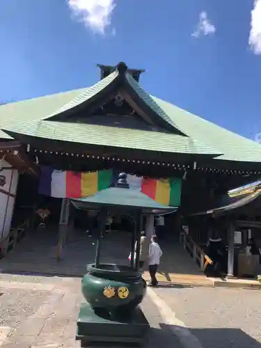 弘明寺の本殿・本堂