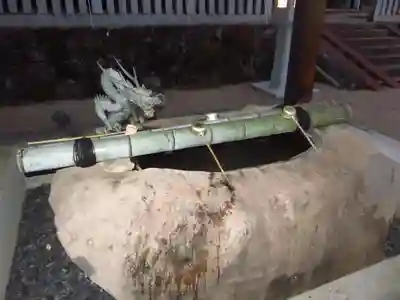 奈良縣護國神社の手水舎