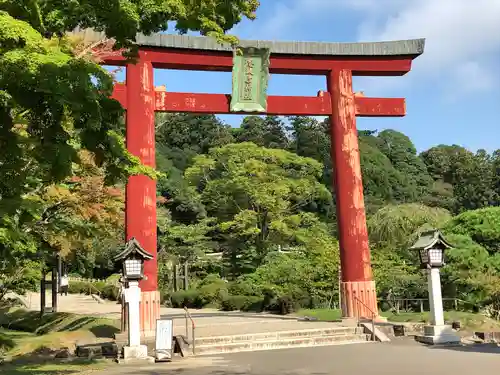 志波彦神社・鹽竈神社の鳥居