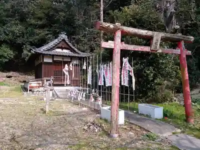 岡田稲荷社の鳥居