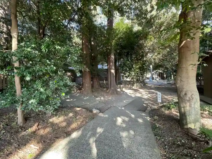 須加神社の{uncategorized: "未分類", other: "その他", undefined: "問題あり", building: "その他建物", grave: "お墓", sacred_gate: "鳥居", guardian: "狛犬", statue: "像", buddha: "仏像", history: "歴史", nature: "自然", garden: "庭園", animal: "動物", pagoda: "塔", temizu: "手水舎", mountain_gate: "山門・神門", sanctuary: "本殿・本堂", subordinate: "末社・摂社", art: "芸術", scenery: "景色", jizo: "地蔵", ema: "絵馬", goshuin: "御朱印", omikuji: "おみくじ", items: "授与品その他", amulet: "お守り", goshuincho: "御朱印帳", eats: "食事", festival: "お祭り", votive_dance: "神楽", shichigosan: "七五三参", wedding: "結婚式", experience: "体験その他", initially: "初詣", around: "周辺", anti_infection: "感染症対策"}