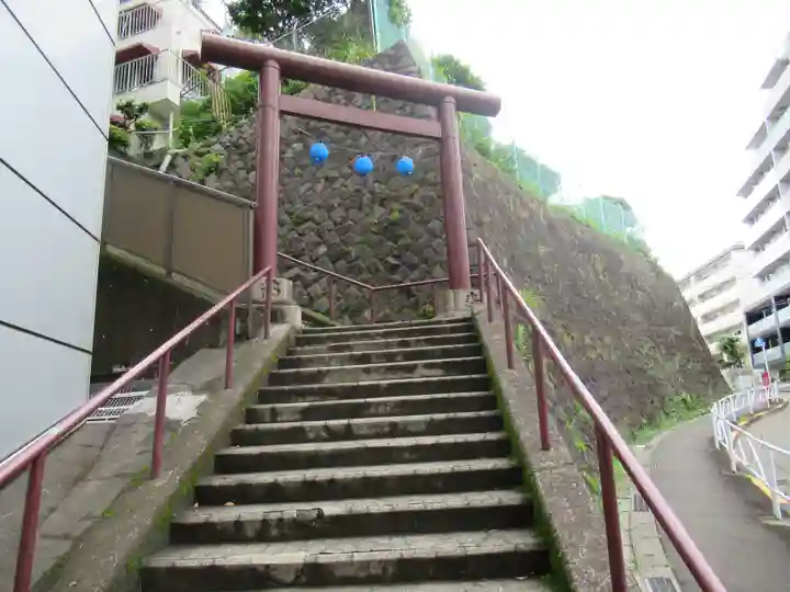 上目黒氷川神社の鳥居
