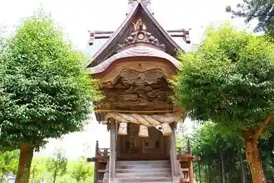 植松神社の本殿