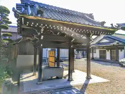 光輪寺の手水舎