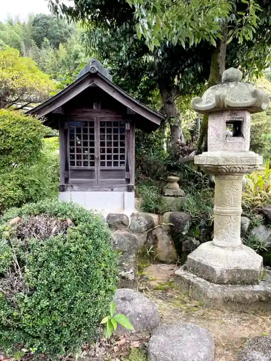観泉寺の末社・摂社