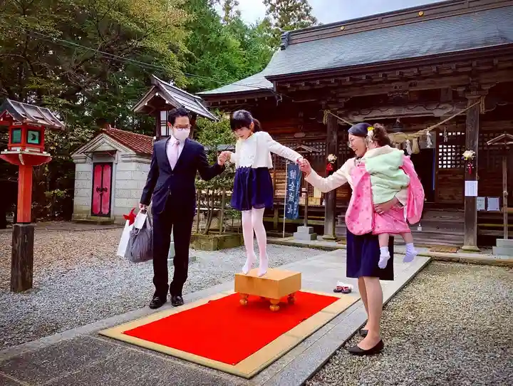 滑川神社 - 仕事と子どもの守り神の七五三参