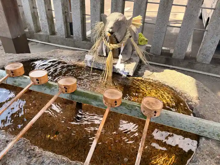 羊神社の{uncategorized: "未分類", other: "その他", undefined: "問題あり", building: "その他建物", grave: "お墓", sacred_gate: "鳥居", guardian: "狛犬", statue: "像", buddha: "仏像", history: "歴史", nature: "自然", garden: "庭園", animal: "動物", pagoda: "塔", temizu: "手水舎", mountain_gate: "山門・神門", sanctuary: "本殿・本堂", subordinate: "末社・摂社", art: "芸術", scenery: "景色", jizo: "地蔵", ema: "絵馬", goshuin: "御朱印", omikuji: "おみくじ", items: "授与品その他", amulet: "お守り", goshuincho: "御朱印帳", eats: "食事", festival: "お祭り", votive_dance: "神楽", shichigosan: "七五三参", wedding: "結婚式", experience: "体験その他", initially: "初詣", around: "周辺", anti_infection: "感染症対策"}
