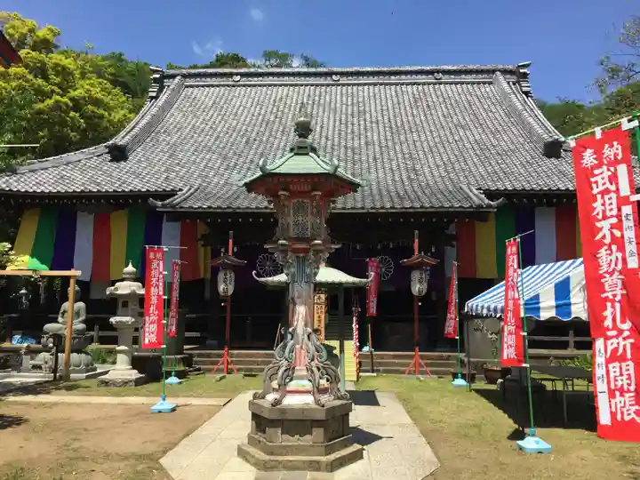 金蔵寺の本殿・本堂
