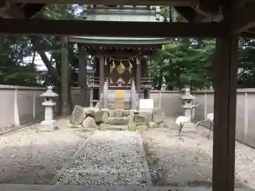 長草八幡社の本殿・本堂