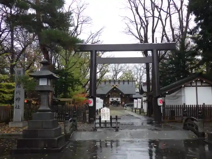 旭川神社の鳥居