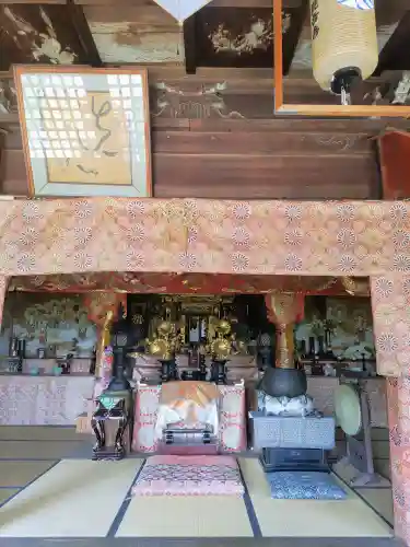 観音寺の本殿・本堂