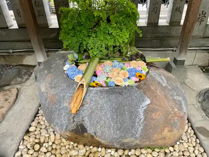 元三島神社の手水舎