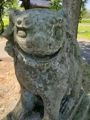 小勢護国神社の狛犬
