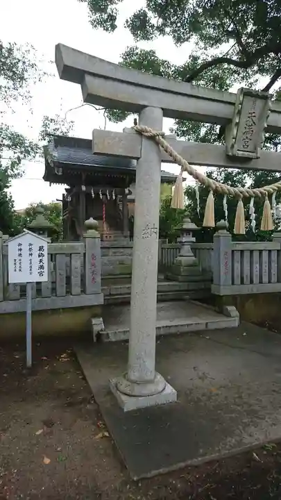 葛飾八幡宮の末社・摂社