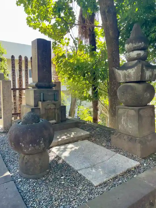 還国寺の{uncategorized: "未分類", other: "その他", undefined: "問題あり", building: "その他建物", grave: "お墓", sacred_gate: "鳥居", guardian: "狛犬", statue: "像", buddha: "仏像", history: "歴史", nature: "自然", garden: "庭園", animal: "動物", pagoda: "塔", temizu: "手水舎", mountain_gate: "山門・神門", sanctuary: "本殿・本堂", subordinate: "末社・摂社", art: "芸術", scenery: "景色", jizo: "地蔵", ema: "絵馬", goshuin: "御朱印", omikuji: "おみくじ", items: "授与品その他", amulet: "お守り", goshuincho: "御朱印帳", eats: "食事", festival: "お祭り", votive_dance: "神楽", shichigosan: "七五三参", wedding: "結婚式", experience: "体験その他", initially: "初詣", around: "周辺", anti_infection: "感染症対策"}