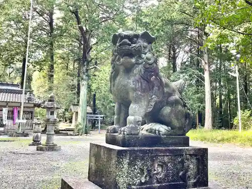 石加神社の狛犬