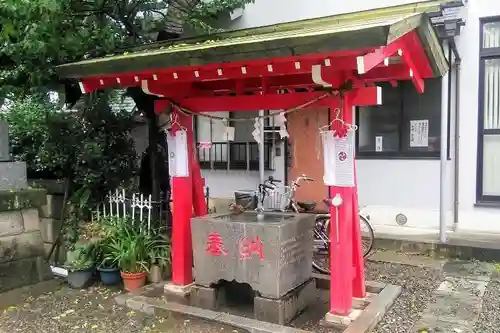 女塚神社の手水舎