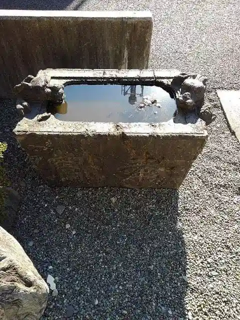 中央寺の手水舎