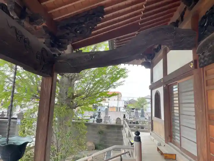 九品寺の{uncategorized: "未分類", other: "その他", undefined: "問題あり", building: "その他建物", grave: "お墓", sacred_gate: "鳥居", guardian: "狛犬", statue: "像", buddha: "仏像", history: "歴史", nature: "自然", garden: "庭園", animal: "動物", pagoda: "塔", temizu: "手水舎", mountain_gate: "山門・神門", sanctuary: "本殿・本堂", subordinate: "末社・摂社", art: "芸術", scenery: "景色", jizo: "地蔵", ema: "絵馬", goshuin: "御朱印", omikuji: "おみくじ", items: "授与品その他", amulet: "お守り", goshuincho: "御朱印帳", eats: "食事", festival: "お祭り", votive_dance: "神楽", shichigosan: "七五三参", wedding: "結婚式", experience: "体験その他", initially: "初詣", around: "周辺", anti_infection: "感染症対策"}