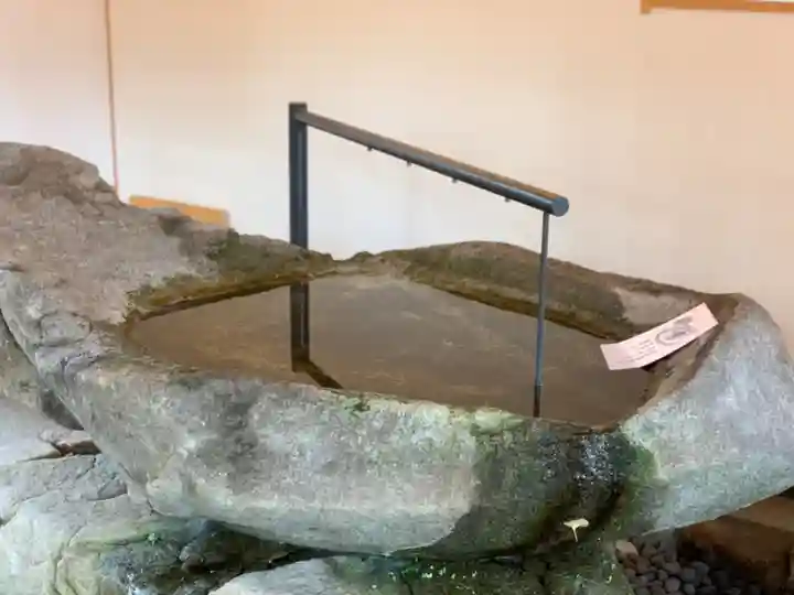 星川杉山神社の手水舎