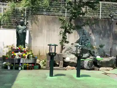 身代り不動尊　大明王院　川崎別格本山のその他建物