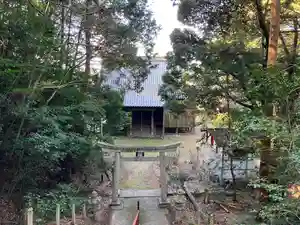 大洞弁財天 長寿院の鳥居