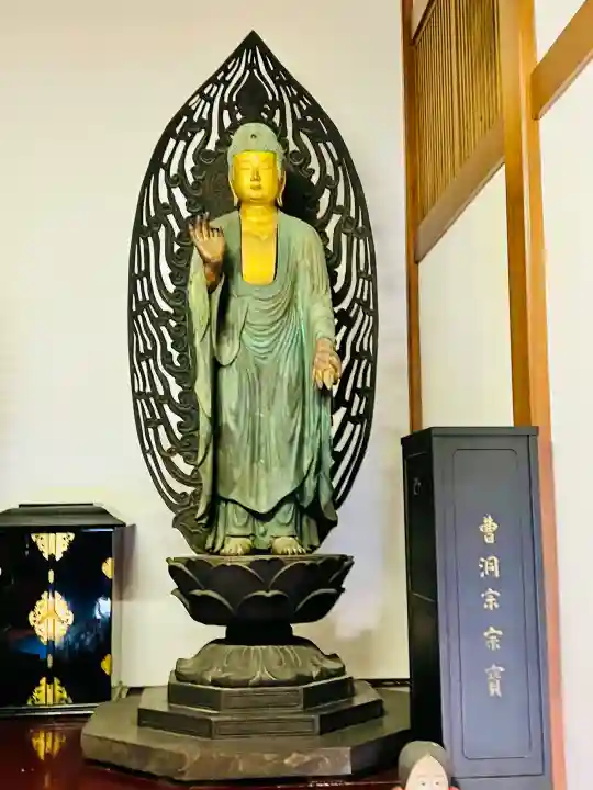 秩父札所十三番 慈眼寺の{uncategorized: "未分類", other: "その他", undefined: "問題あり", building: "その他建物", grave: "お墓", sacred_gate: "鳥居", guardian: "狛犬", statue: "像", buddha: "仏像", history: "歴史", nature: "自然", garden: "庭園", animal: "動物", pagoda: "塔", temizu: "手水舎", mountain_gate: "山門・神門", sanctuary: "本殿・本堂", subordinate: "末社・摂社", art: "芸術", scenery: "景色", jizo: "地蔵", ema: "絵馬", goshuin: "御朱印", omikuji: "おみくじ", items: "授与品その他", amulet: "お守り", goshuincho: "御朱印帳", eats: "食事", festival: "お祭り", votive_dance: "神楽", shichigosan: "七五三参", wedding: "結婚式", experience: "体験その他", initially: "初詣", around: "周辺", anti_infection: "感染症対策"}