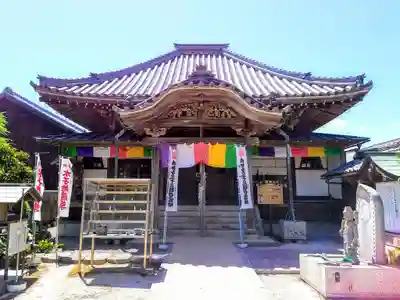 光明寺(とら薬師)の本殿・本堂