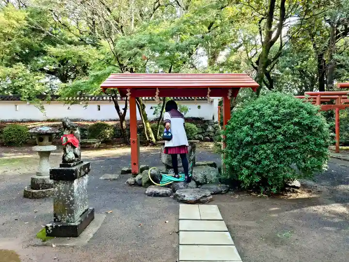 玖島稲荷神社の手水舎