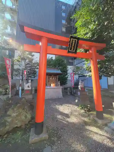 羽衣町厳島神社（関内厳島神社・横浜弁天）の鳥居