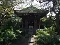 宝戒寺の本殿・本堂